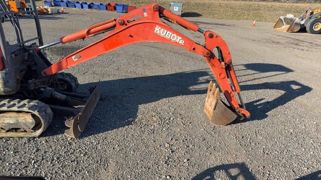 Image of Kubota U17 equipment image 3