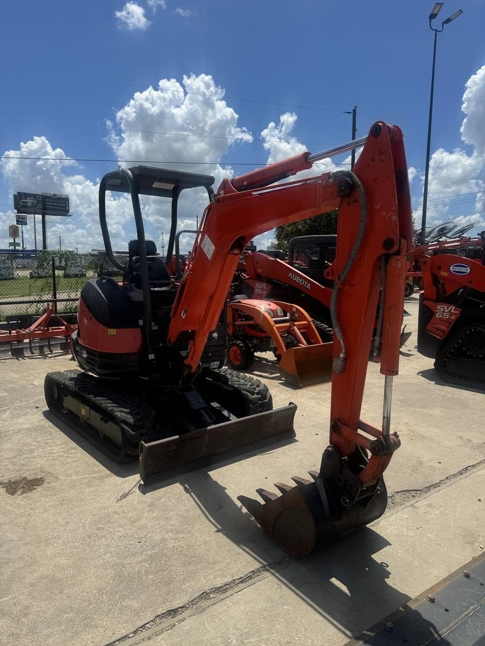 2020 Kubota U25 Equipment Image0