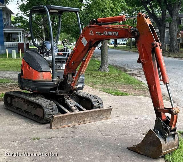 Image of Kubota U25 equipment image 2