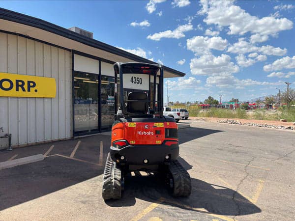 Image of Kubota U27-4 equipment image 3