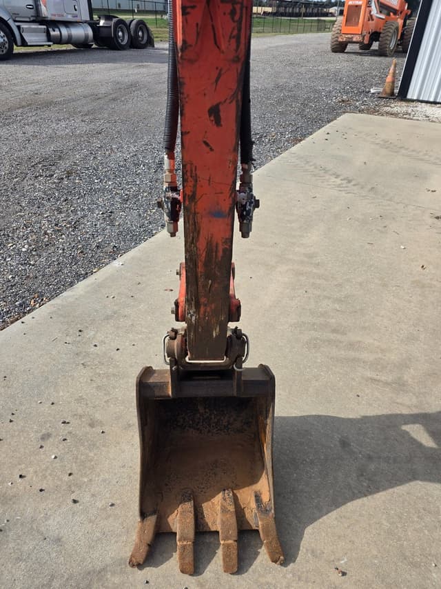 Image of Kubota U27-4 equipment image 4