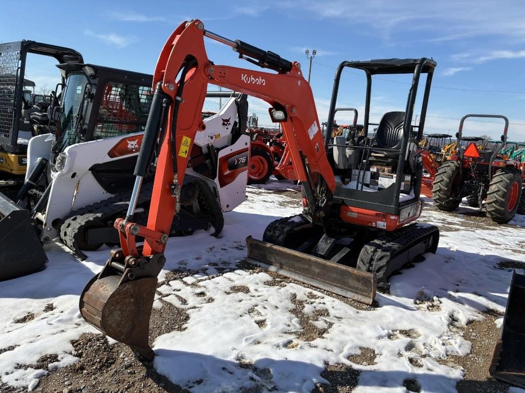 Kubota U27-4 Equipment Image0
