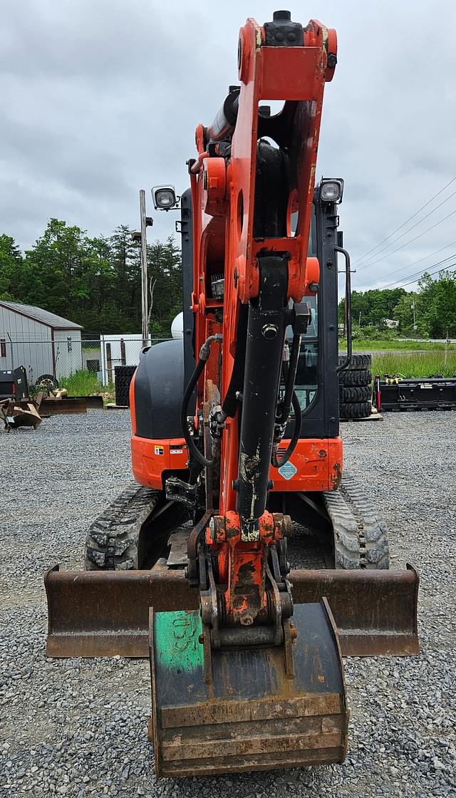 Image of Kubota U35-4 equipment image 3