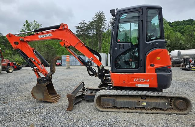 Image of Kubota U35-4 equipment image 2