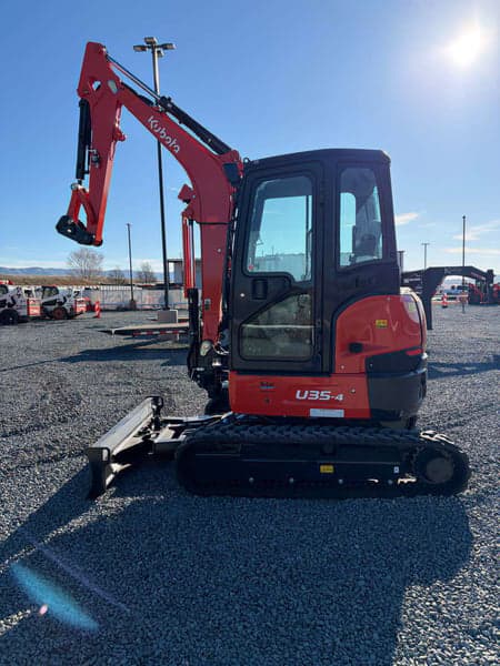 Image of Kubota U35-4 equipment image 4