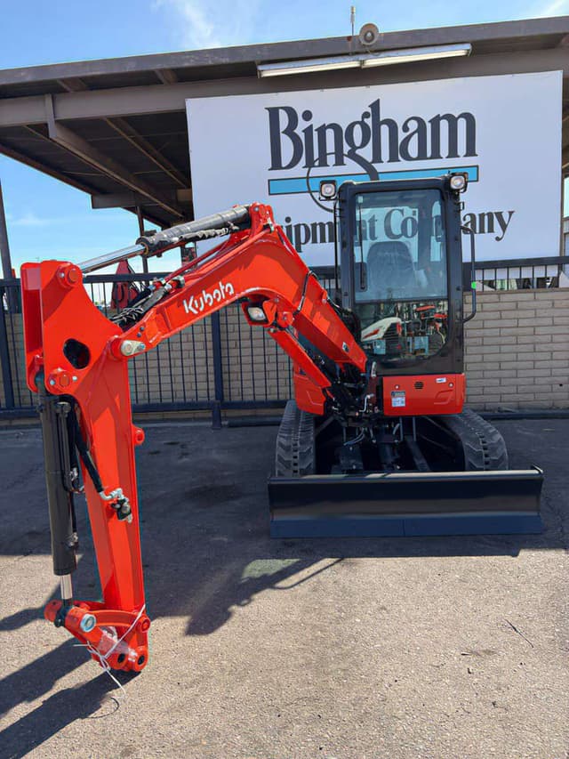 Image of Kubota U35-4 equipment image 2