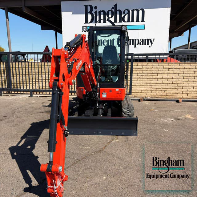 Image of Kubota U35-4 equipment image 2