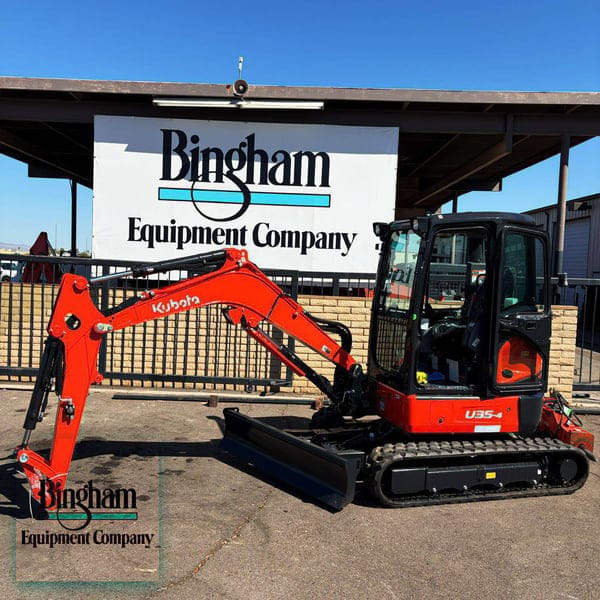 Kubota U35-4 Equipment Image0