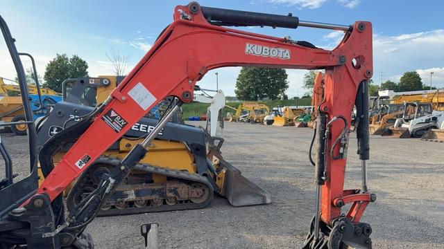 Image of Kubota U35-4 equipment image 3