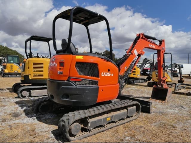 Image of Kubota U35-4 equipment image 3