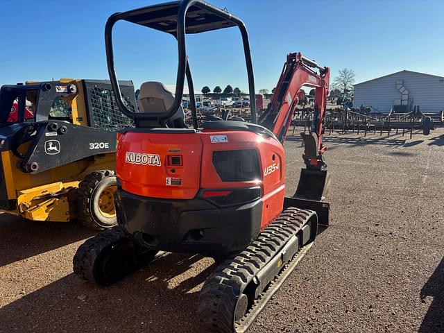 Image of Kubota U35-4 equipment image 3