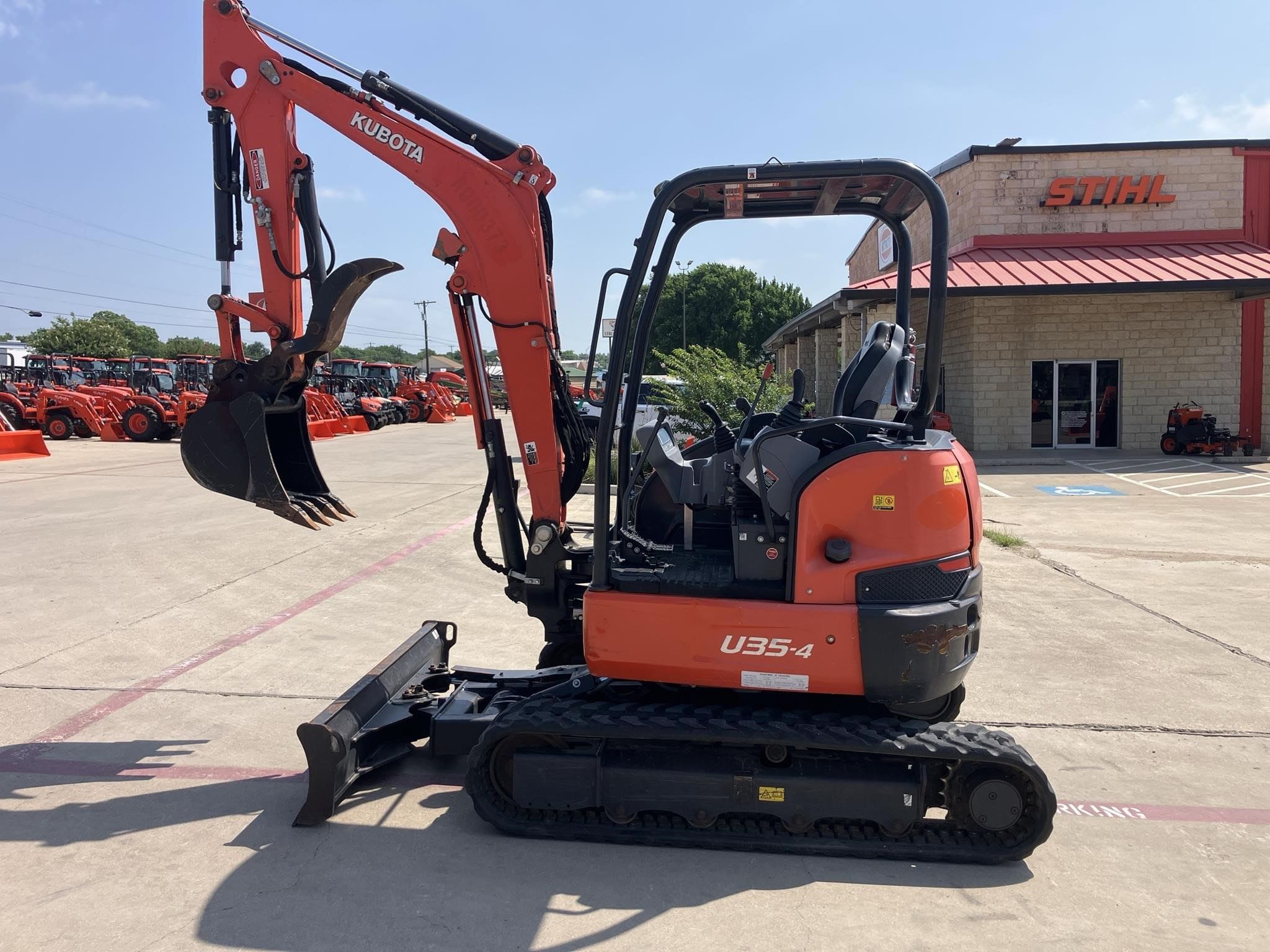 2020 Kubota U35-4 Equipment Image0