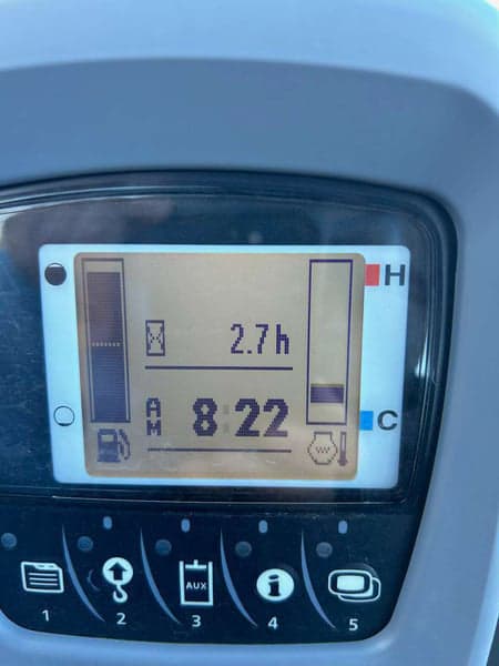 Image of Kubota U35-4 equipment image 4