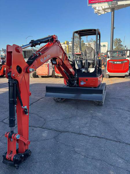 Image of Kubota U35-4 equipment image 2