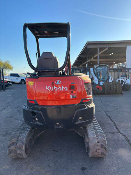 Kubota U35-4 Equipment Image0