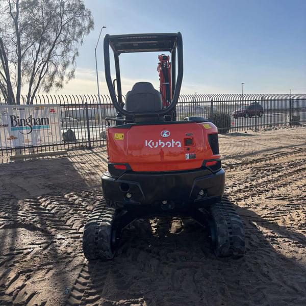 Image of Kubota U35-4 equipment image 3