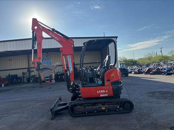 Image of Kubota U35-4 equipment image 4