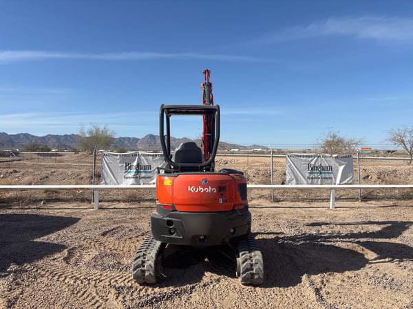 Image of Kubota U35-4 equipment image 3