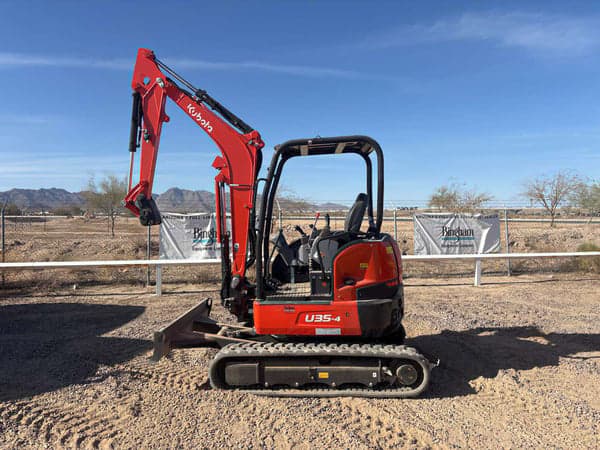 Image of Kubota U35-4 Primary image