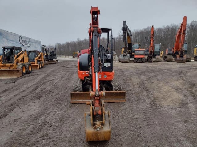 Image of Kubota U35-4R1 equipment image 1