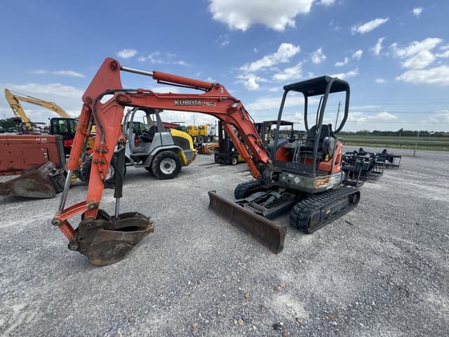Image of Kubota U35 equipment image 1