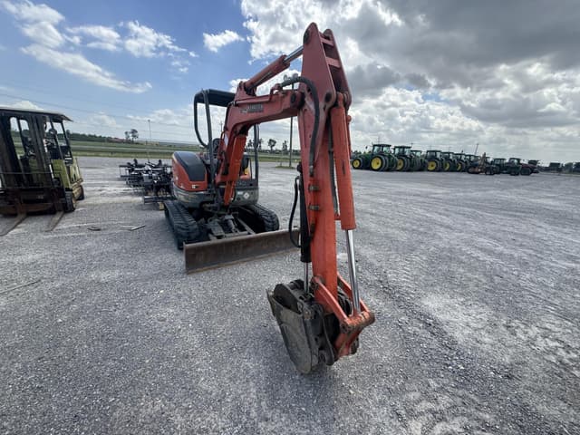 Image of Kubota U35 equipment image 4