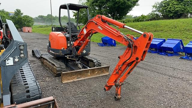 Image of Kubota U35SS equipment image 2