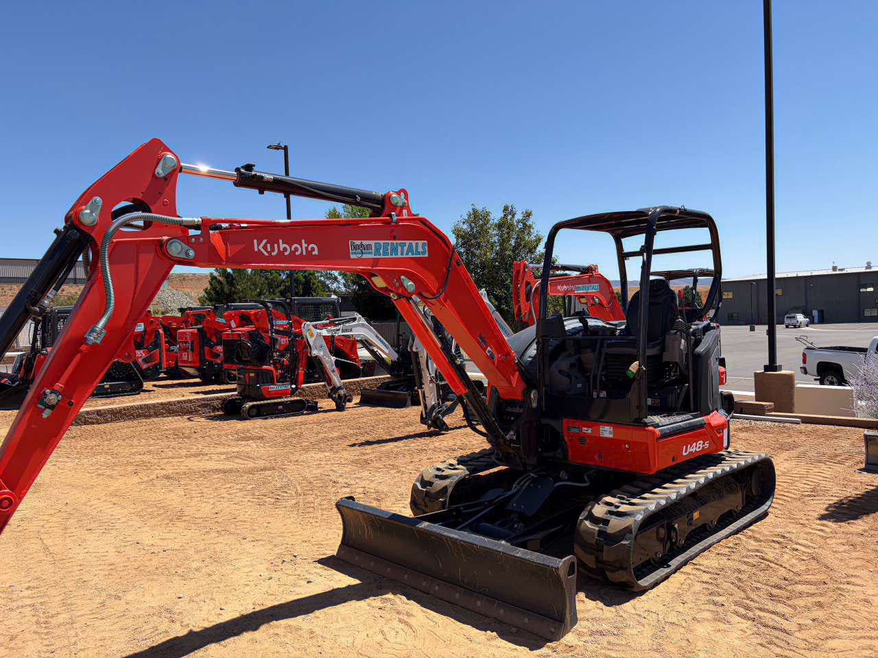 Kubota U48-5 Equipment Image0