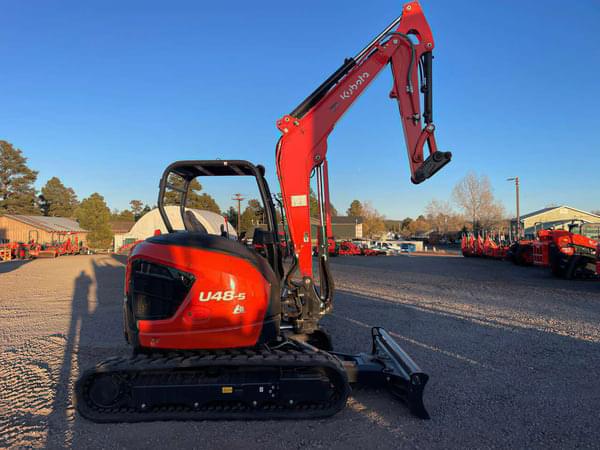 Image of Kubota U48-5 equipment image 1