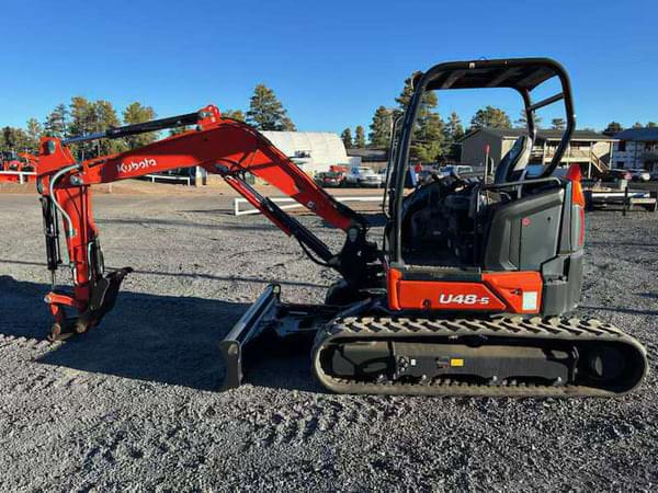 Image of Kubota U48-5 equipment image 1