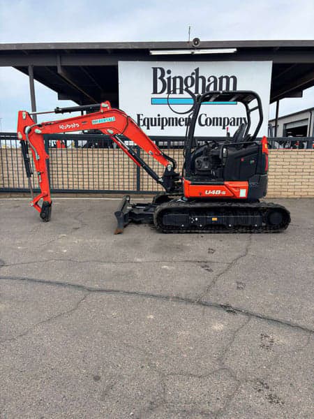 Image of Kubota U48-5 equipment image 1