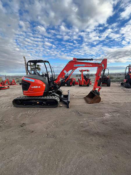Image of Kubota U48-5 equipment image 1