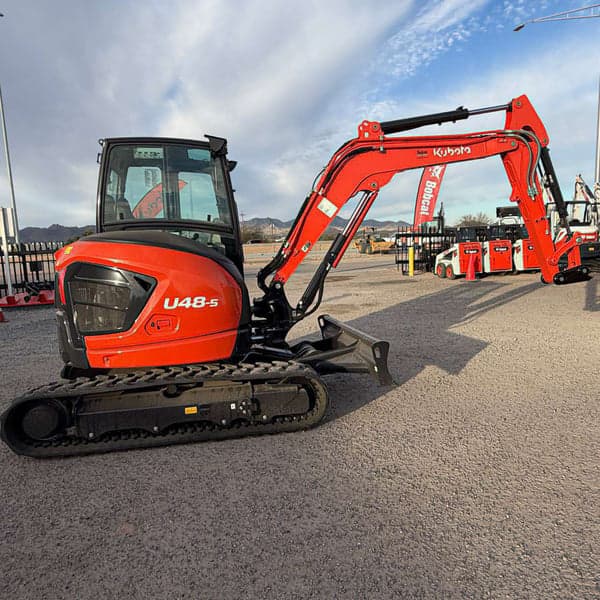 Image of Kubota U48-5 equipment image 1