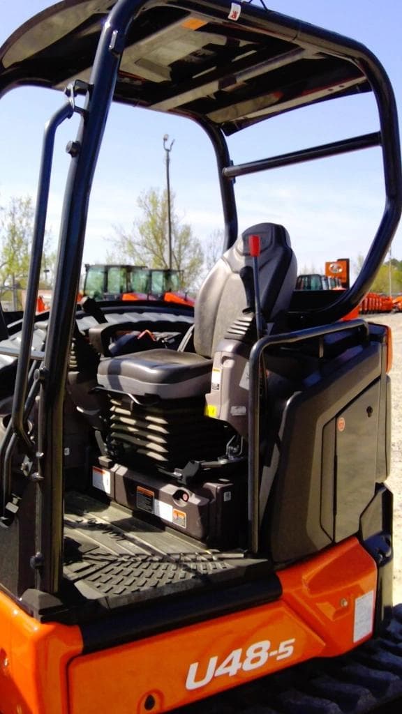 Image of Kubota U48-5 equipment image 1