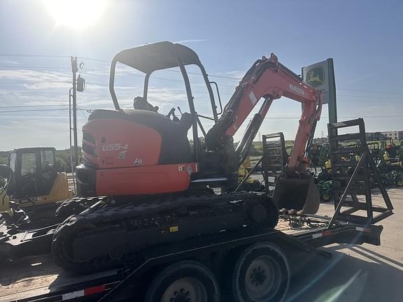 Image of Kubota U55-4 equipment image 4