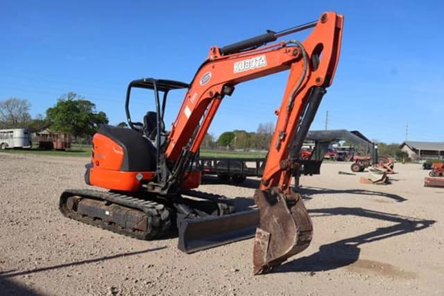 Image of Kubota U55-4 equipment image 1