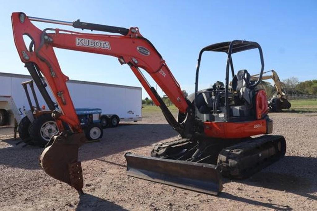 Kubota U55-4 Equipment Image0