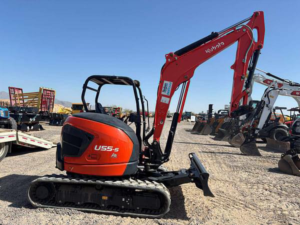 Image of Kubota U55-5 equipment image 1