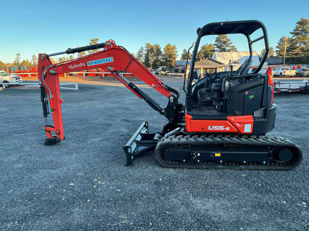 Kubota U55-5 Equipment Image0