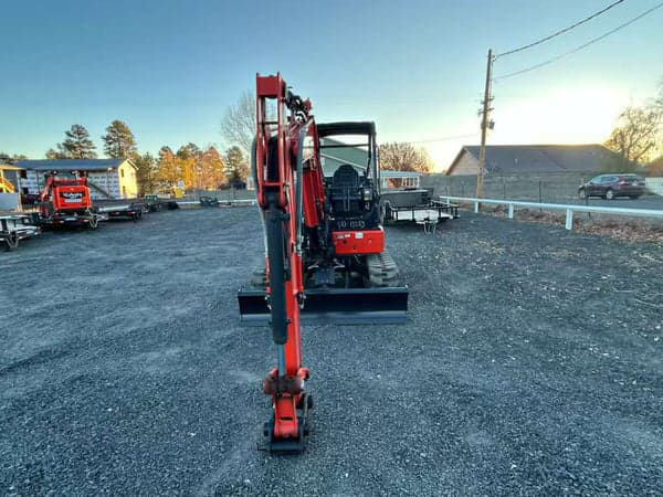 Image of Kubota U55-5 equipment image 2