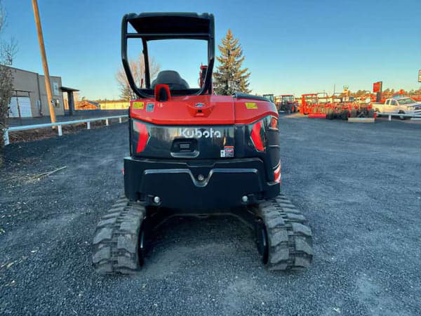 Image of Kubota U55-5 equipment image 3