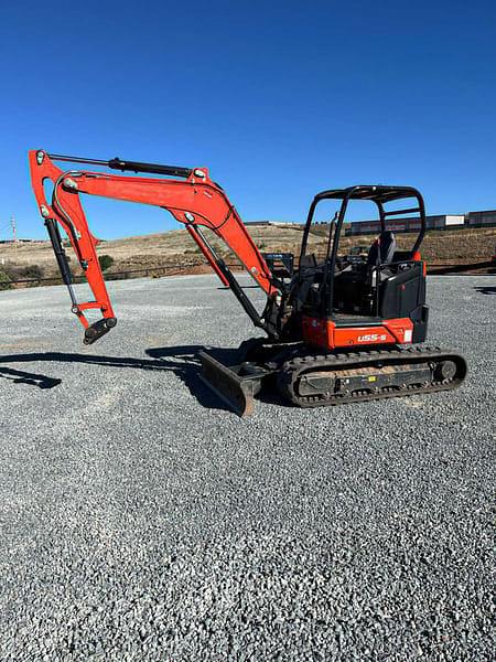 Image of Kubota U55-5 equipment image 4