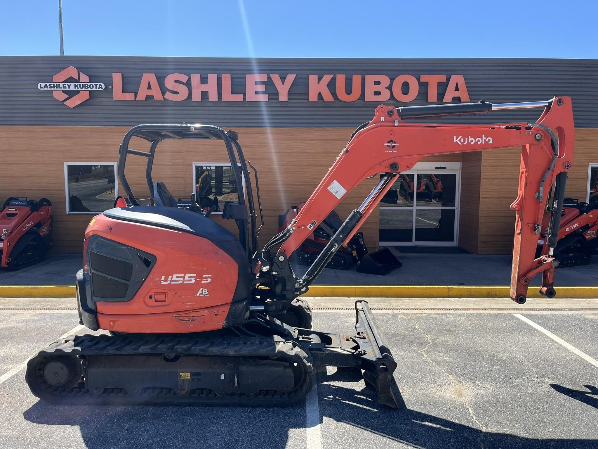 2022 Kubota U55-5R1A Equipment Image0