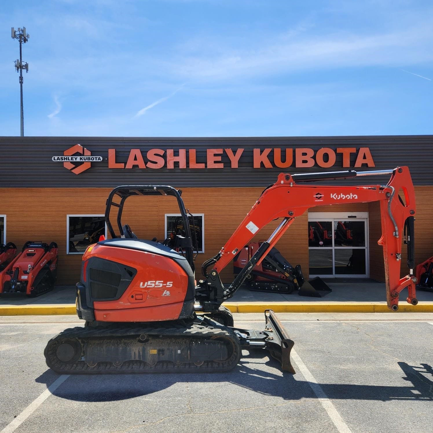 2022 Kubota U55-5 Equipment Image0