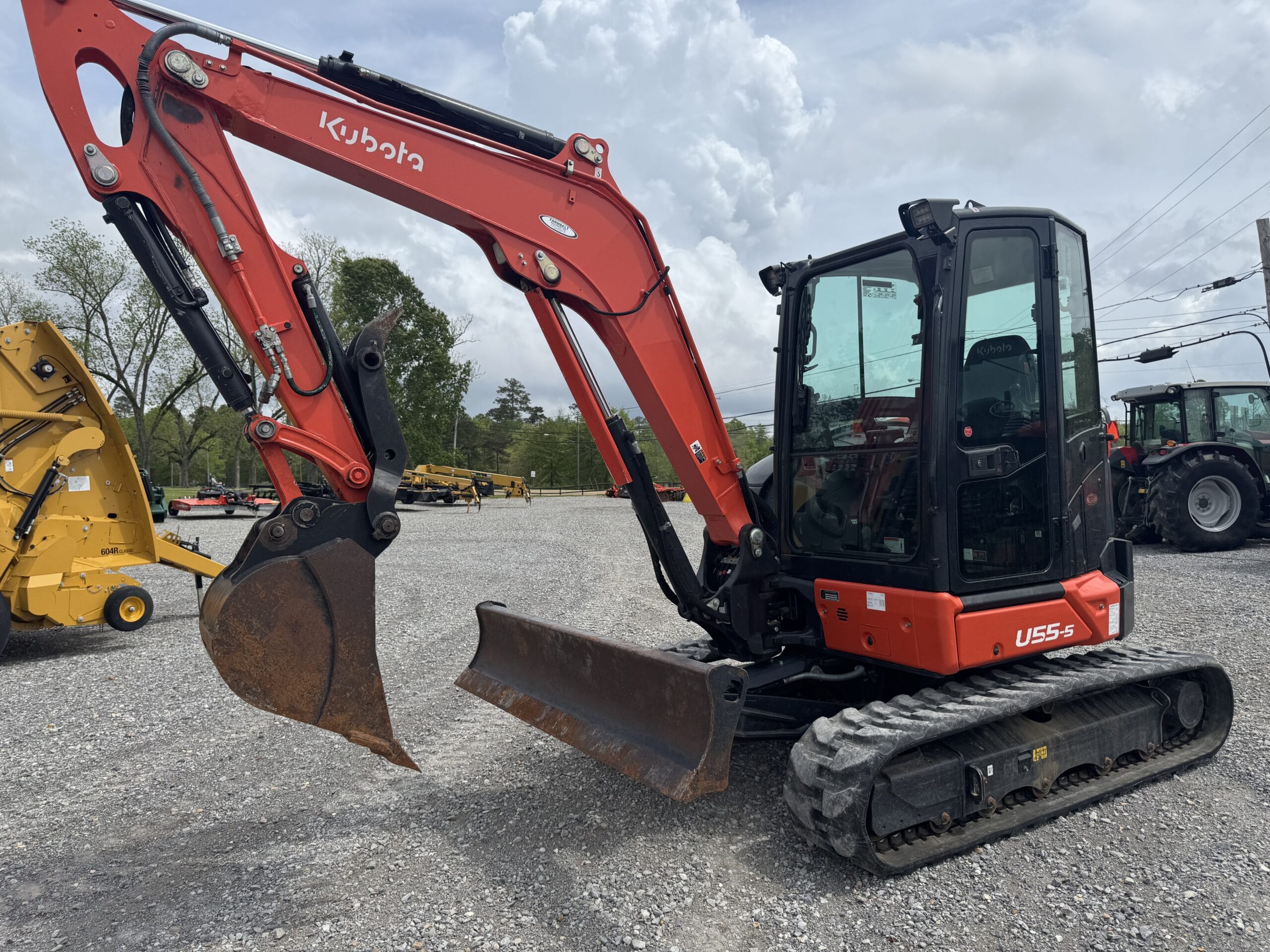2022 Kubota U55-5R3A Equipment Image0