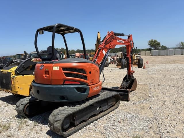 Image of Kubota U55 equipment image 2