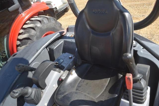 Image of Kubota U35-4 equipment image 4