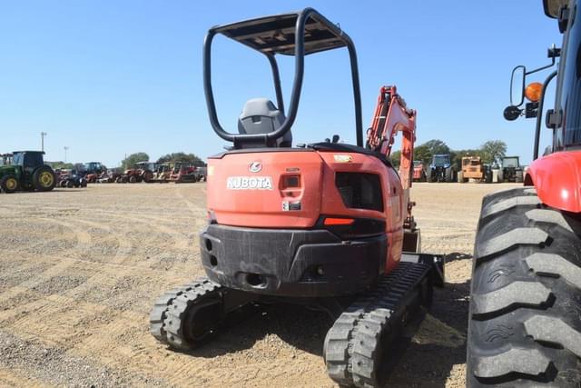 Image of Kubota U35-4 equipment image 2