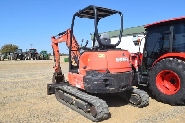 Image of Kubota U35-4 equipment image 1