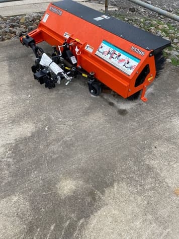 Main image Kubota V5266